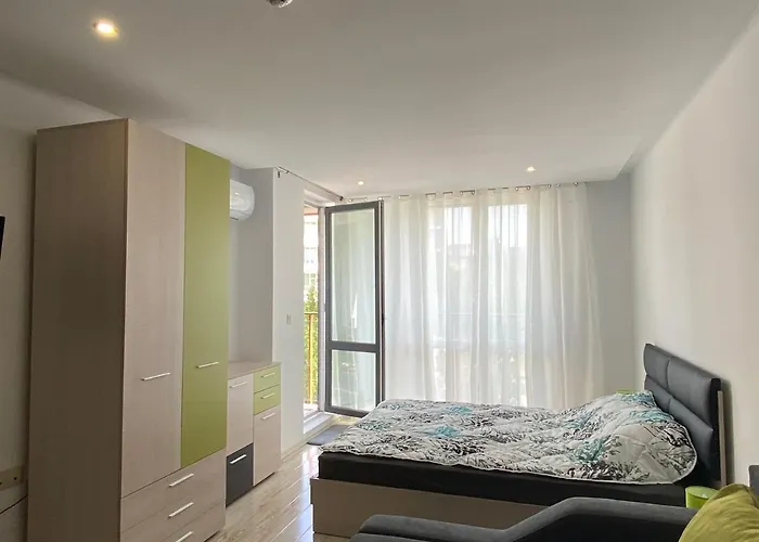 Paradiso 'в' 402 Private Несебир