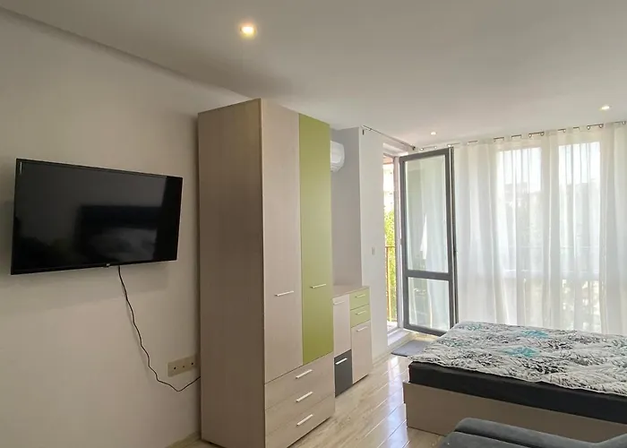 Paradiso 'в' 402 Private Апартаменти *