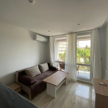 Paradiso 'в' 402 Private