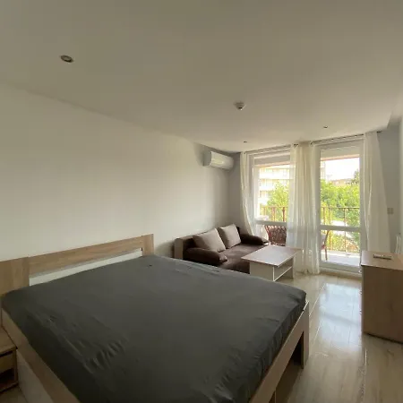 Lägenhet Paradiso 'в' 402 Private